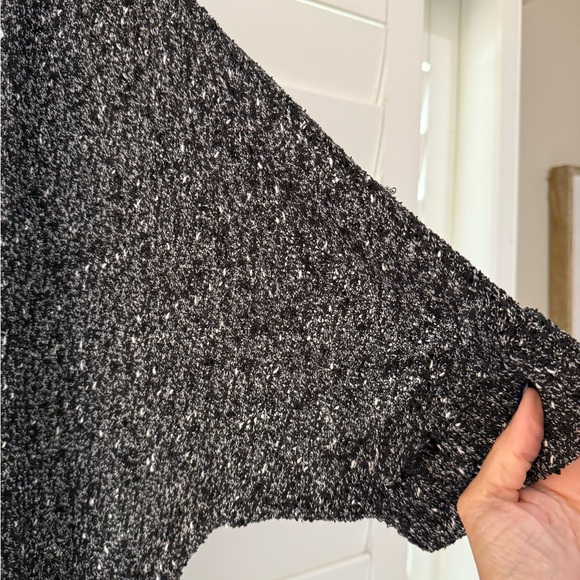 Torrid Black and White Sheer Cardigan - Picture 3 of 6